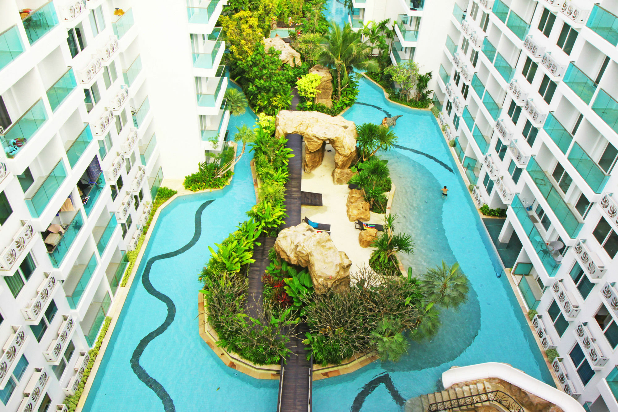 Amazon Residence By Pattaya Sunny Rentals Bãi biển Jomtien Ngoại thất bức ảnh