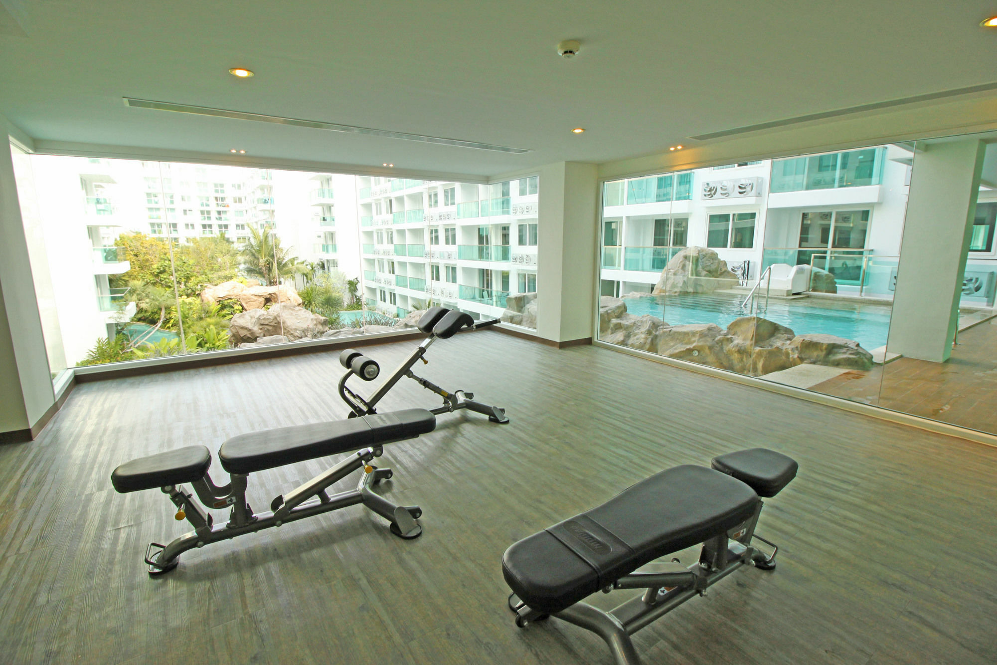 Amazon Residence By Pattaya Sunny Rentals Bãi biển Jomtien Ngoại thất bức ảnh
